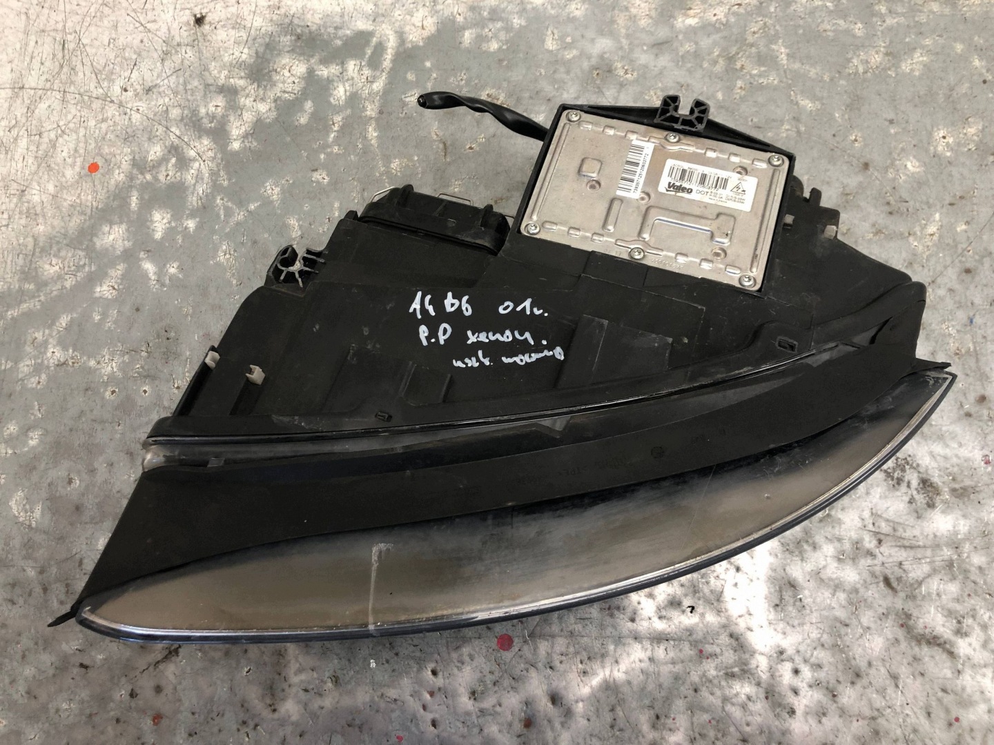 light right front XENON AUDI A4 B6 8E0941004C