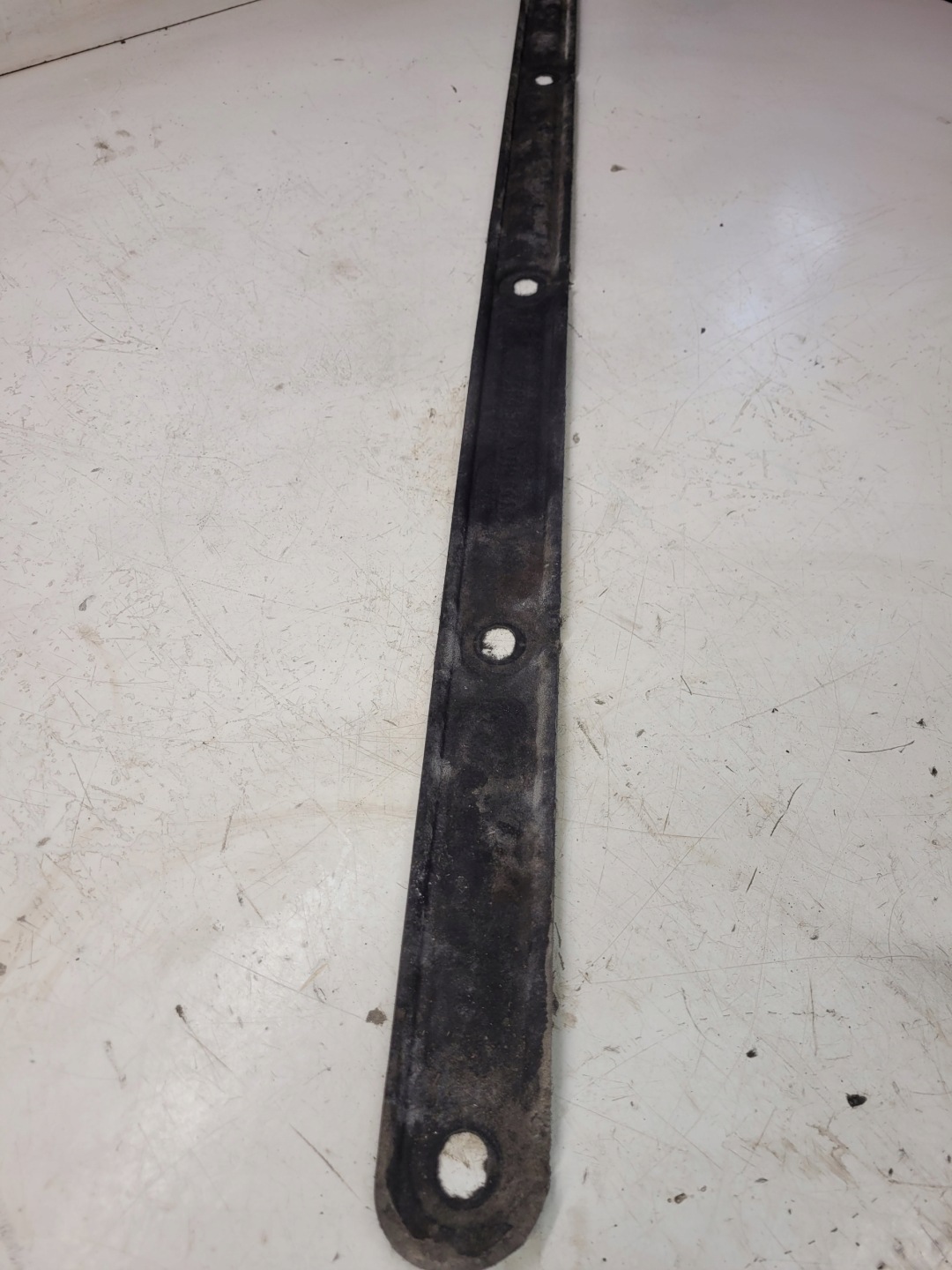 BLENDE ABDECKUNG ABDECKUNG UNTERFAHRSCHUTZ DER SCHWELLE AUDI Q3 8U 8U0825202A