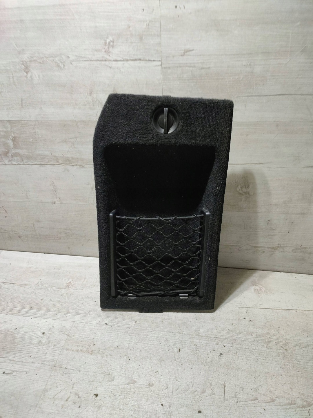 Mercedes-Benz GLK (X204) 2013 rear part left side / upholstery / boot