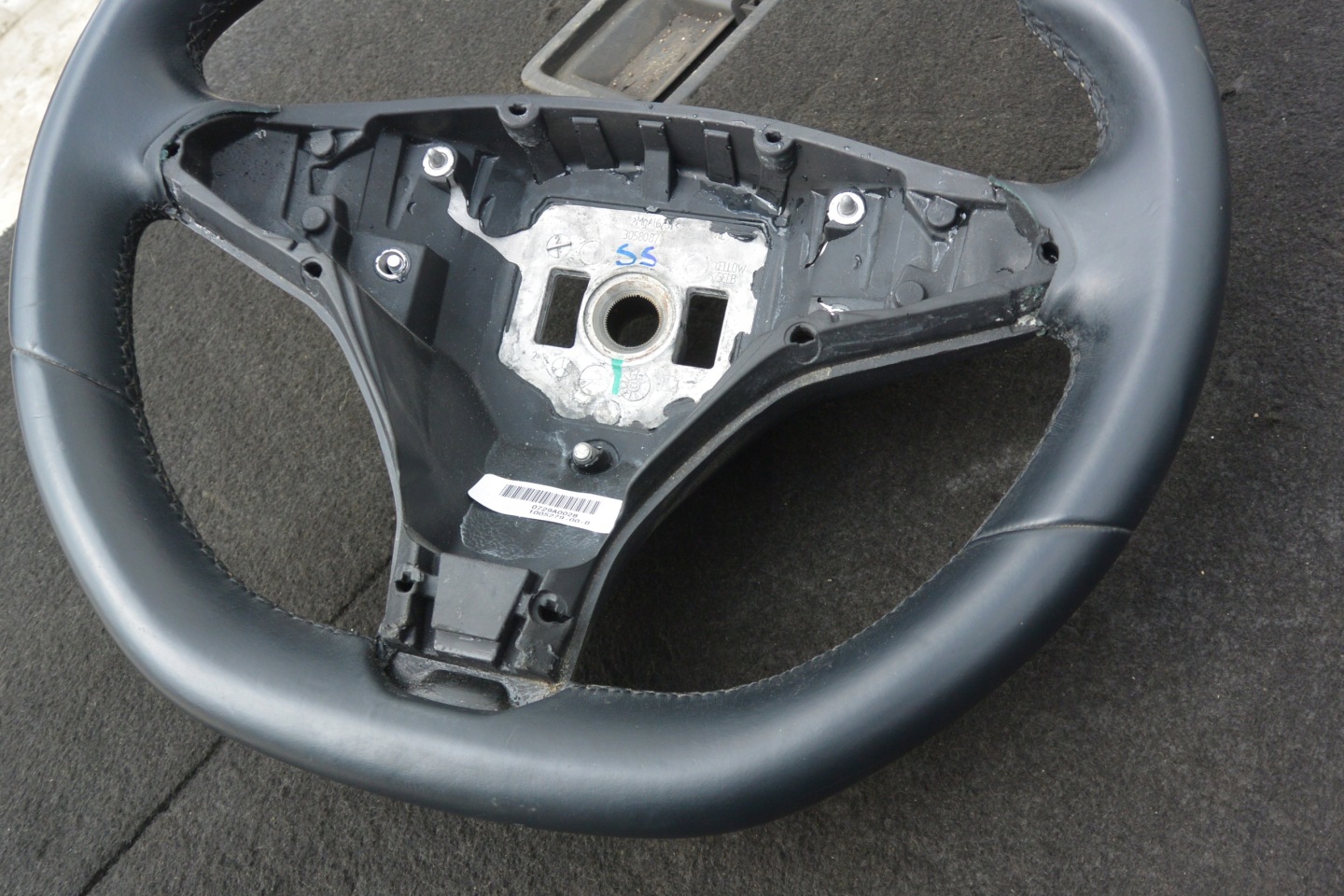 TESLA MODEL S lenkrad leder schön 12