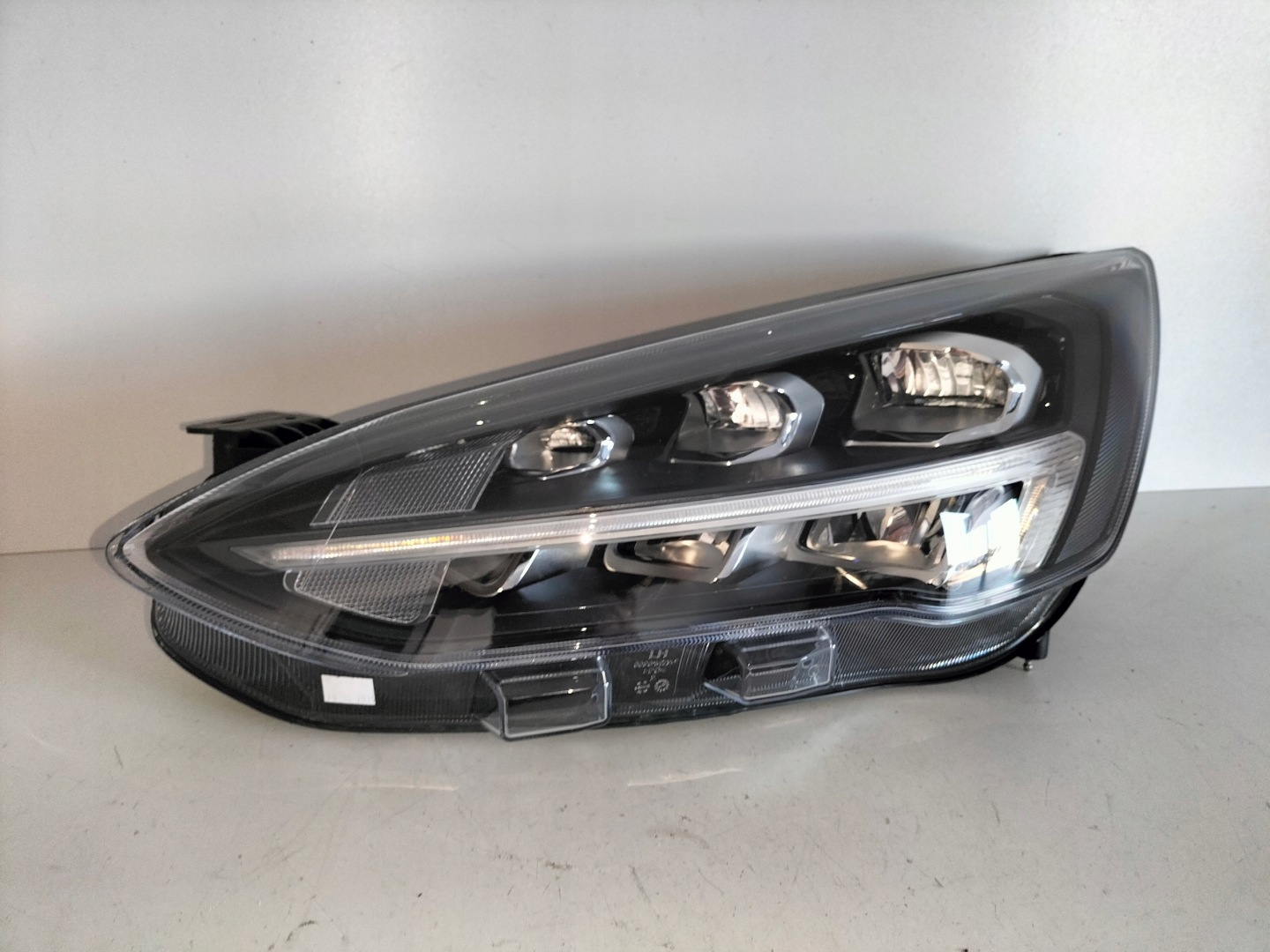 light front reflektor left FORD FOCUS MK4 18- ST FULL LED