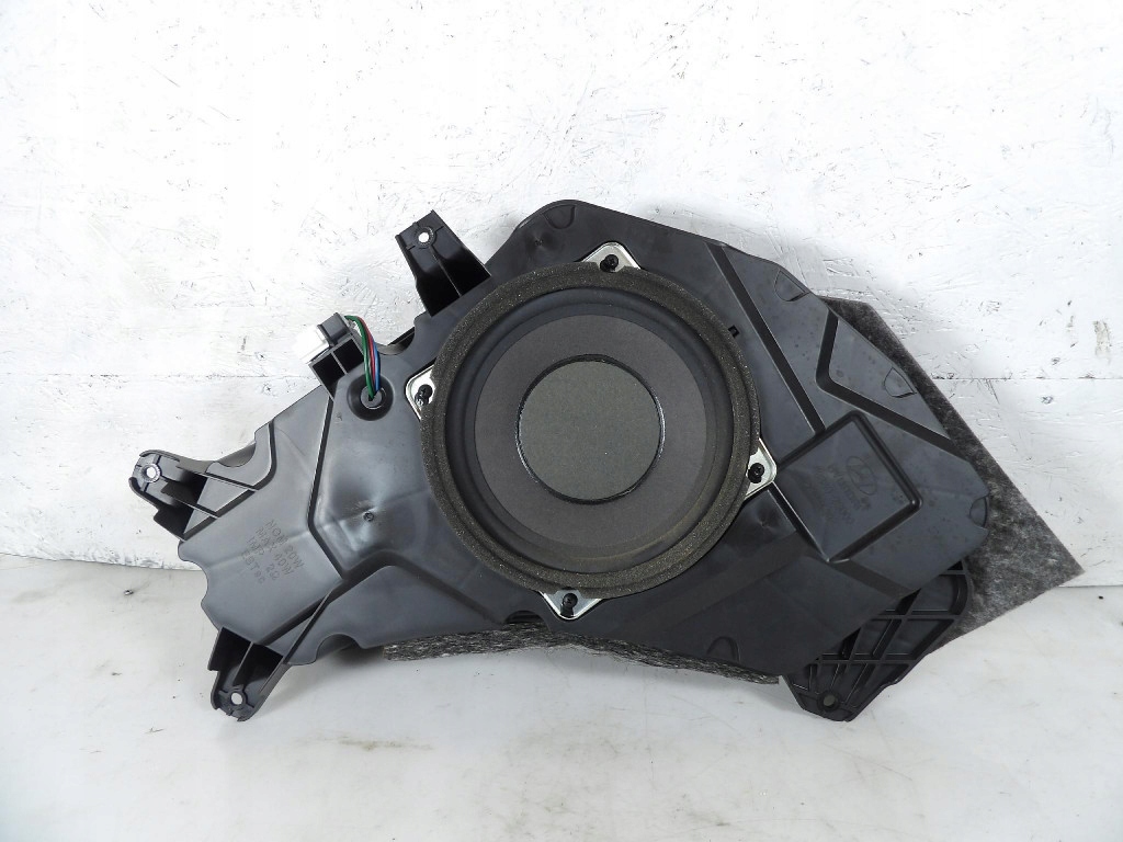Subwoofer Hyundai OE 96380-2S000