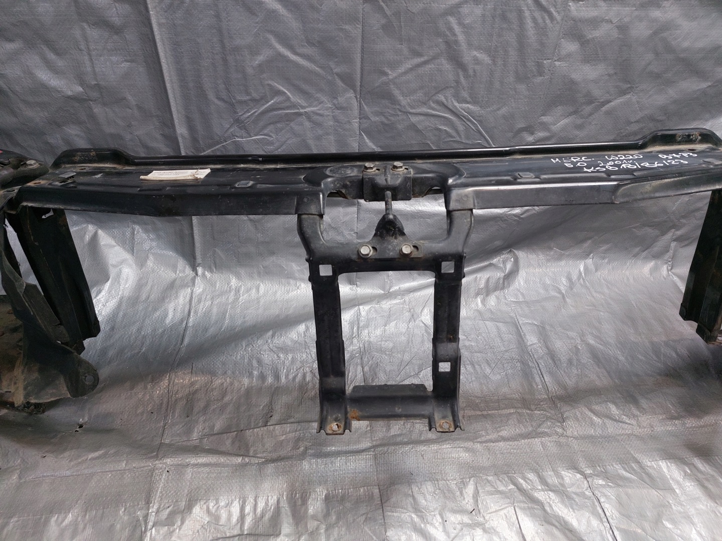 support panel for radiators pillar MERCEDES W220