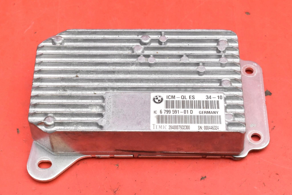 control unit module ICM 6799591 BMW F01 F02 4.4 V8 407 KM 08-12