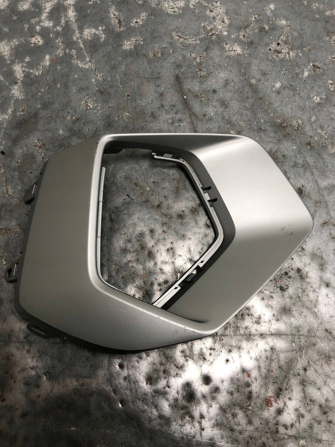 grid of a bumper right front AUDI A3 8Y 8Y0807954