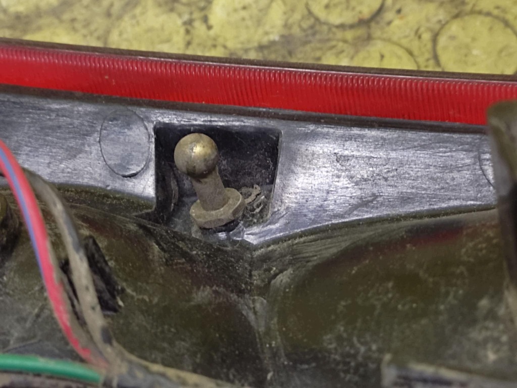 MITSUBISHI LANCER VII light left rear part