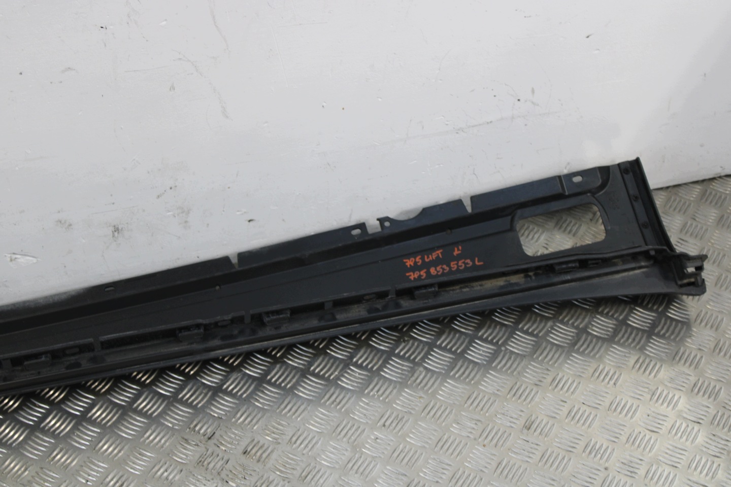 cap threshold left threshold left 7P5853553L PORSCHE CAYENNE II 2 7P5 LIFT
