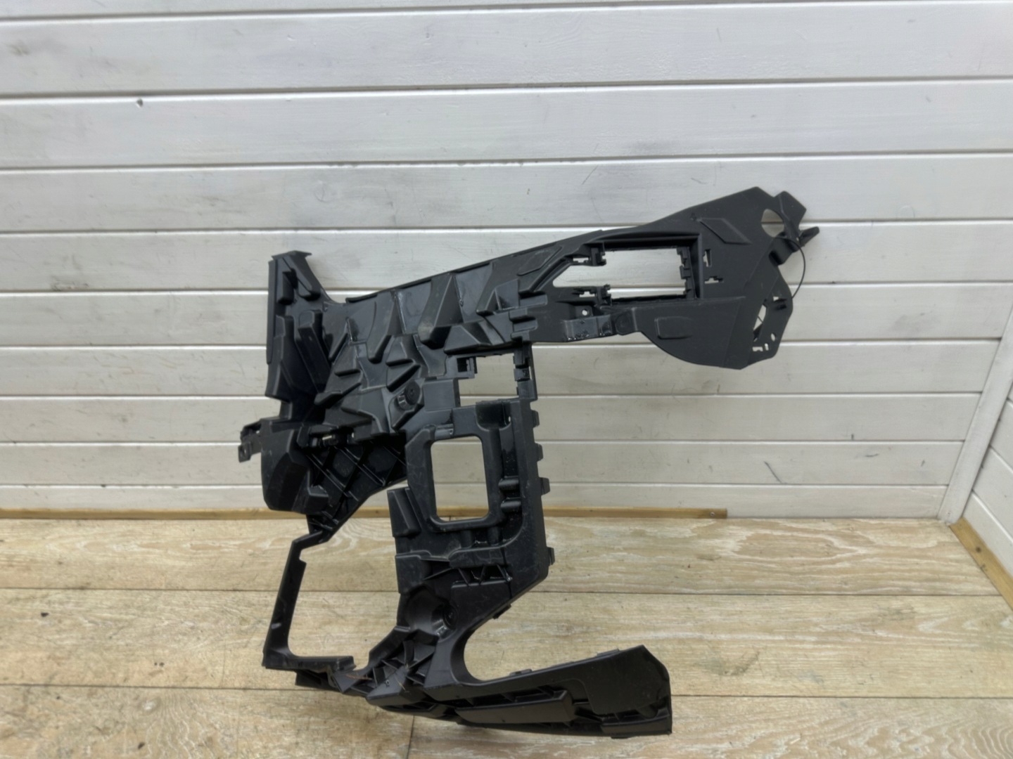 BMW G05 LIFT new bumper bracket left 51118085627 8085627
