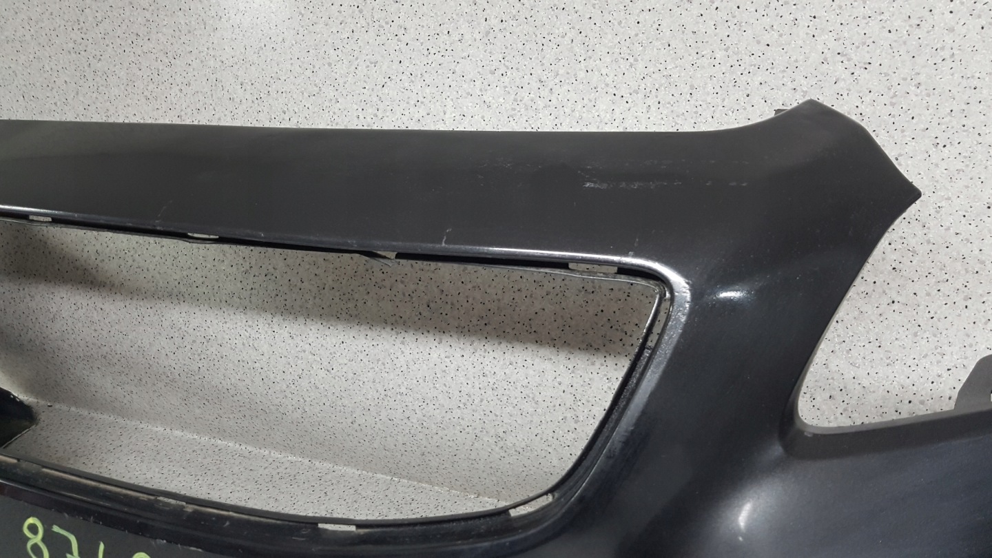 VOLVO C30 C 30 R-design LIFT 2010 - bumper front 8749