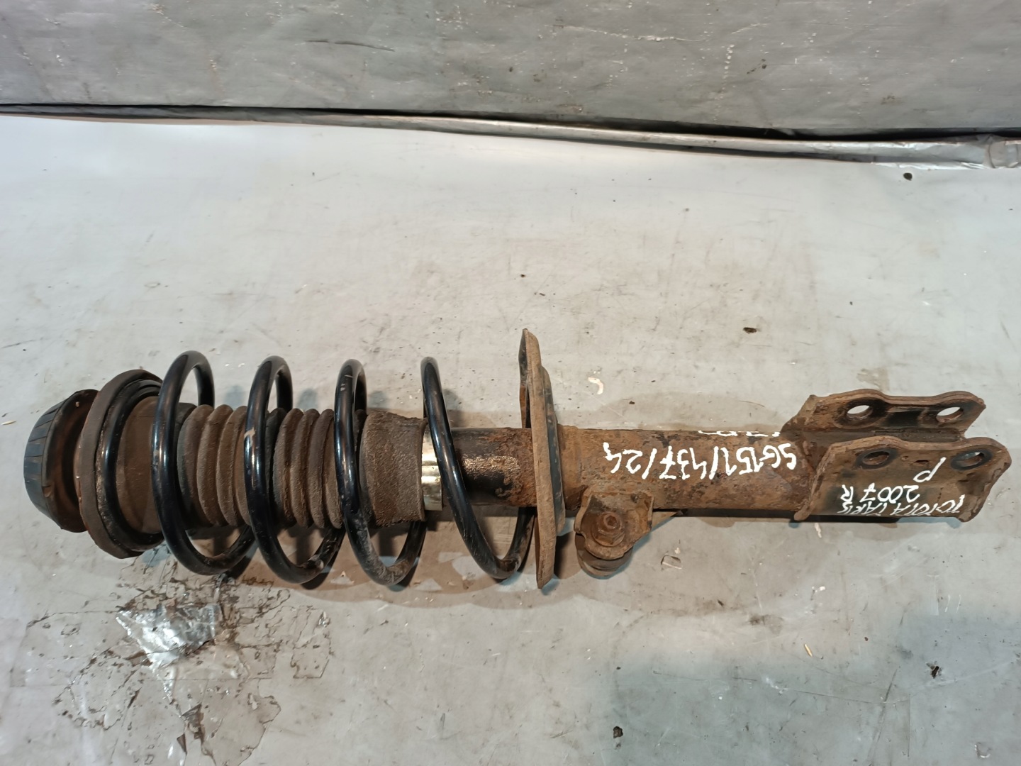 McPherson shock absorber right front TOYOTA YARIS II