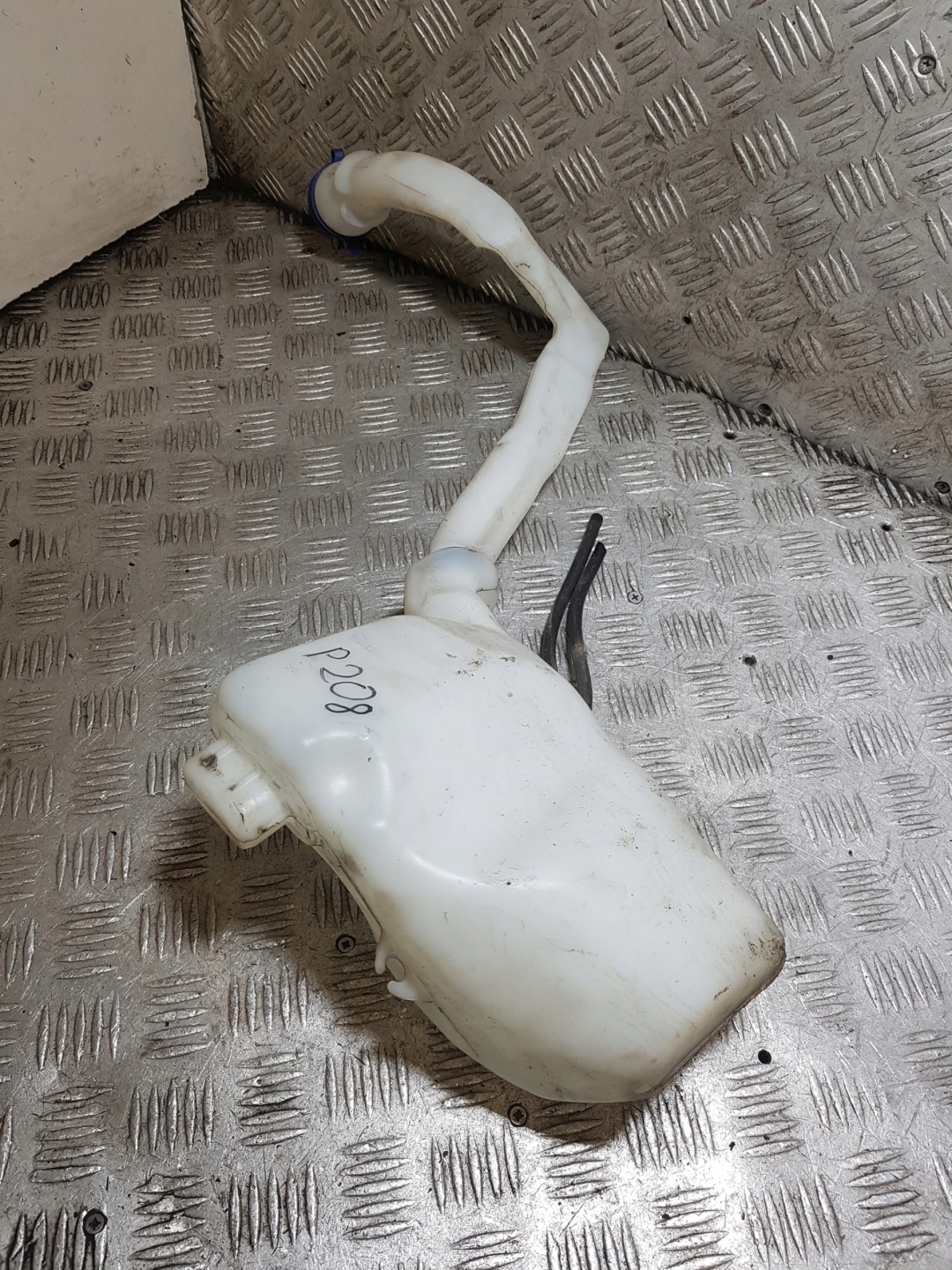 washer fluid tank PEUGEOT 208 9683988680