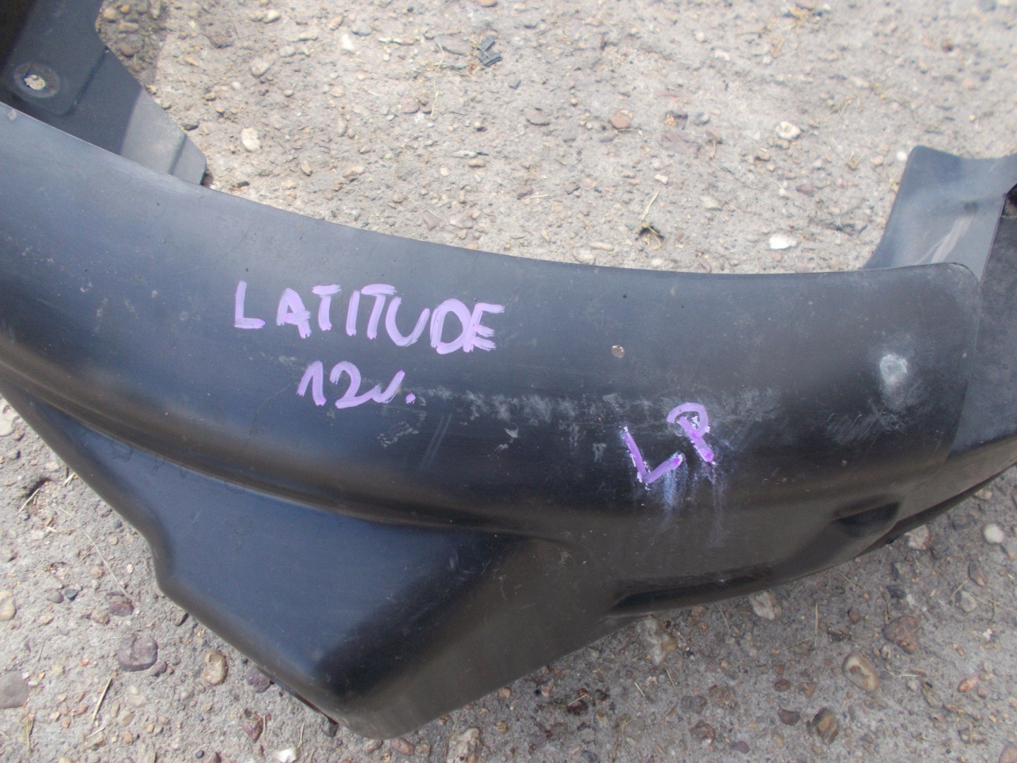 RENAULT LATITUDE 3.0 DCI 12R mudguard right rear part 767460009R