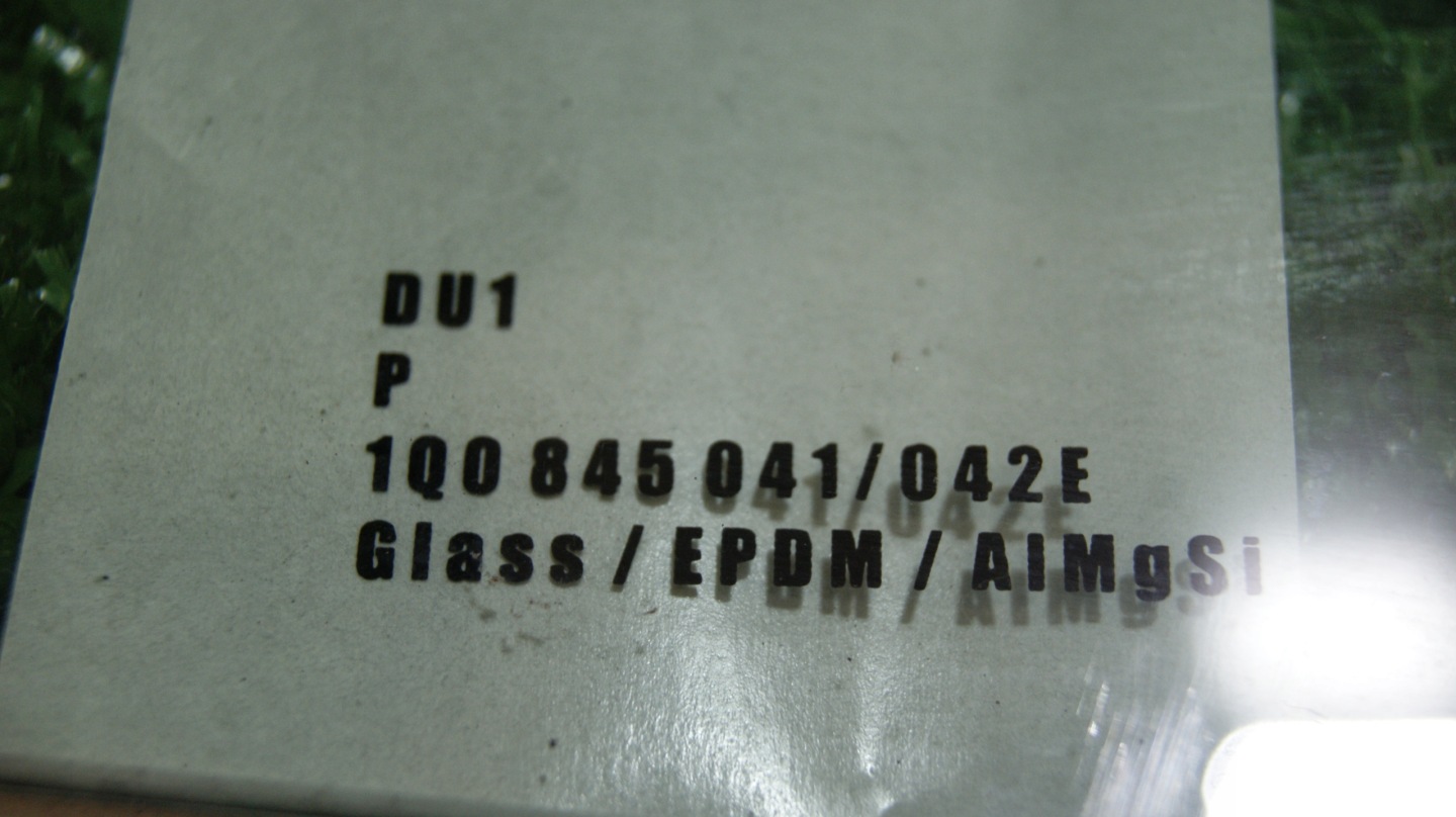 window bodywork right rear VOLKSWAGEN EOS 1Q0845042F