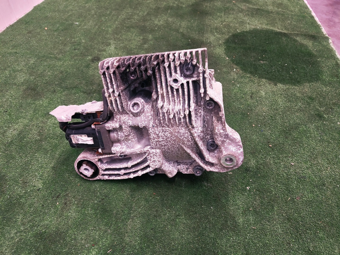 BMW G30 G14 G15 G16 differential diff differential 8686983 2.81