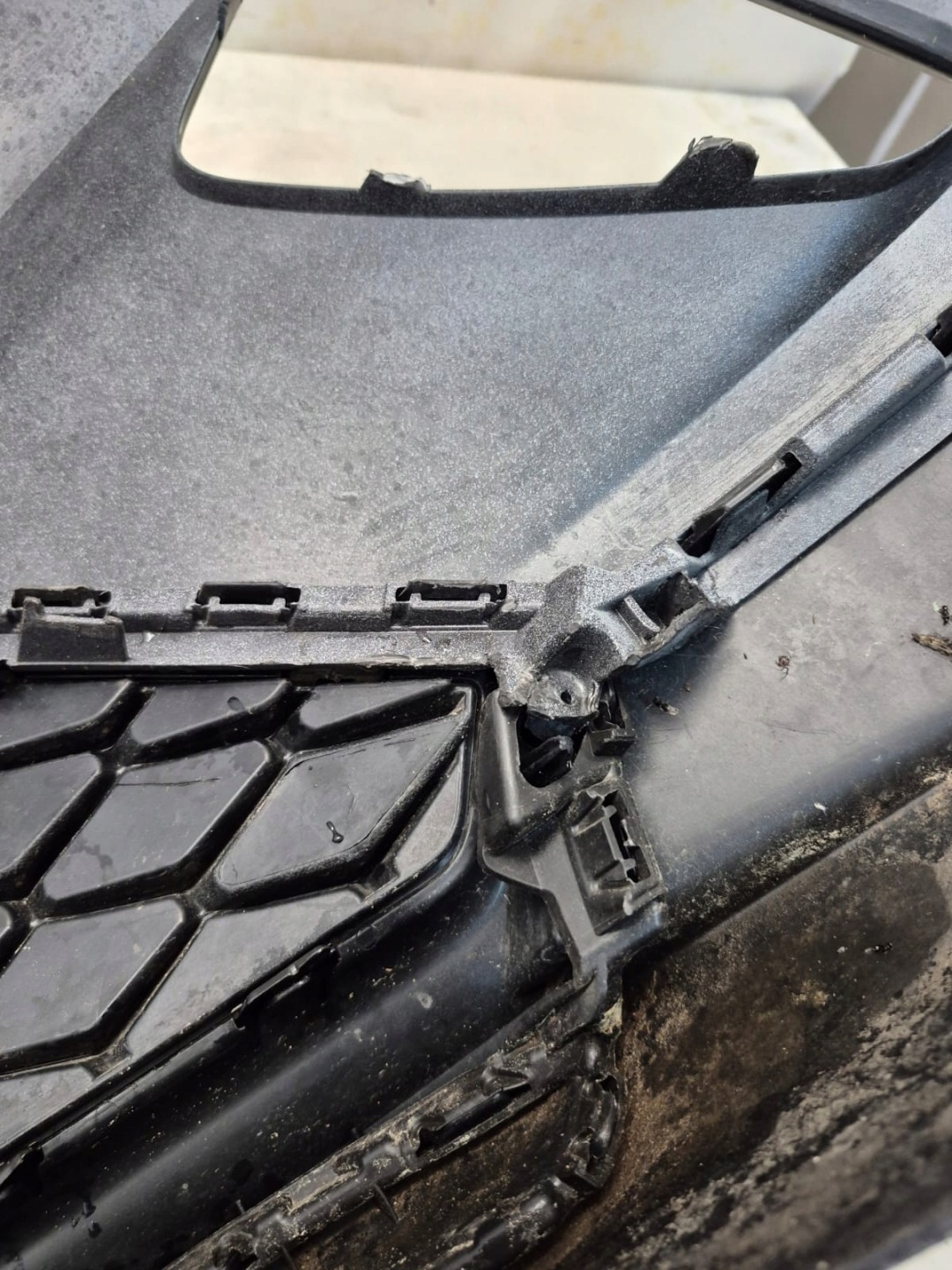 SEAT ARONA LIFT 21- bumper front front grill 6F9807221E