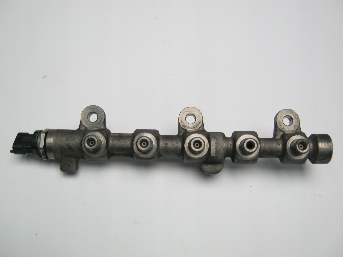 Rampe injection TRAFIC VIVARO 2.0 DCI 0445214196
