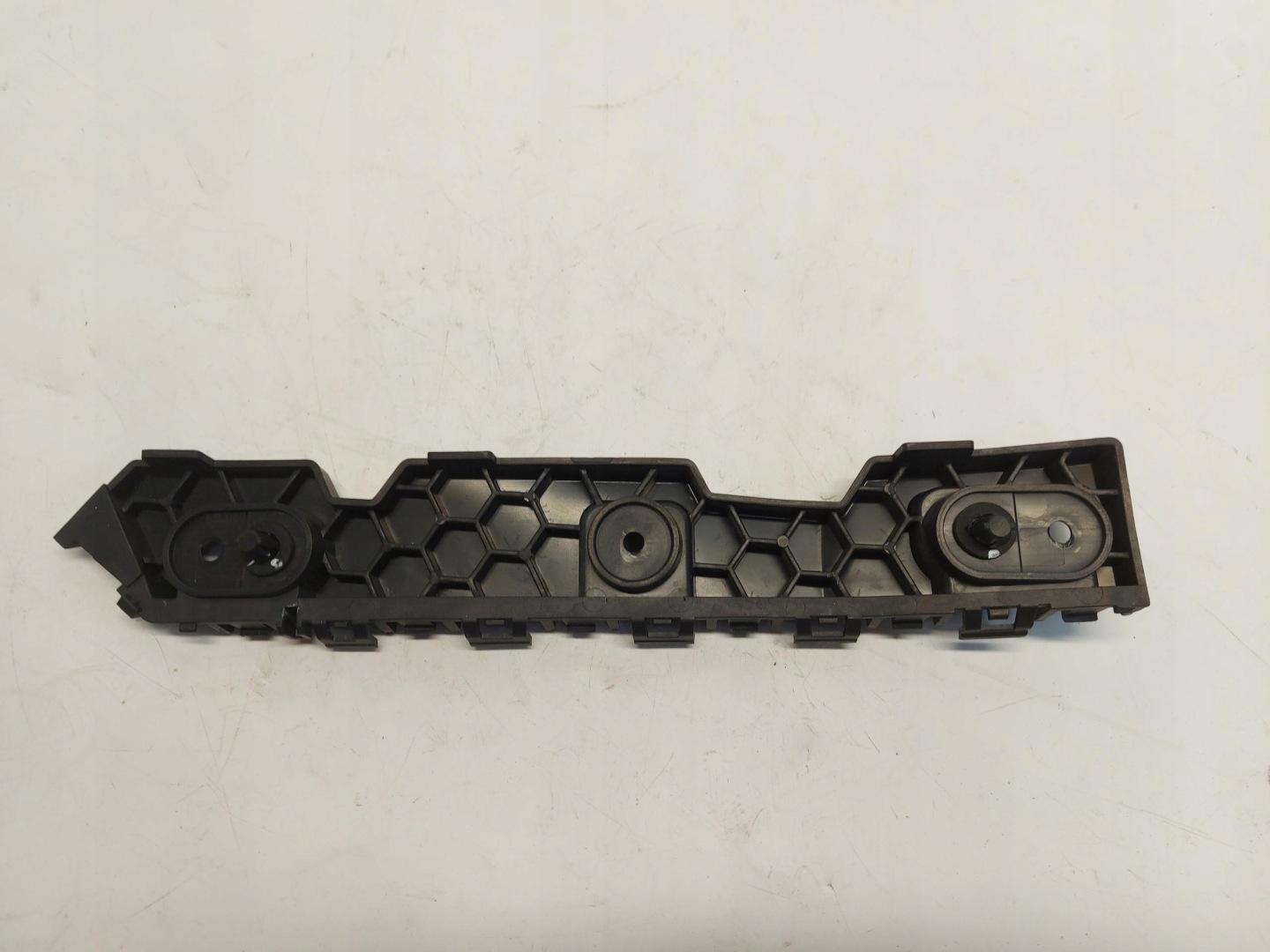 Chery Omoda 5 2024r holder bumper bracket right rear part 602001567aa