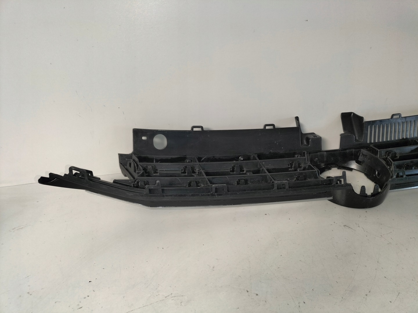 grille grid grill VW TOURAN III 15