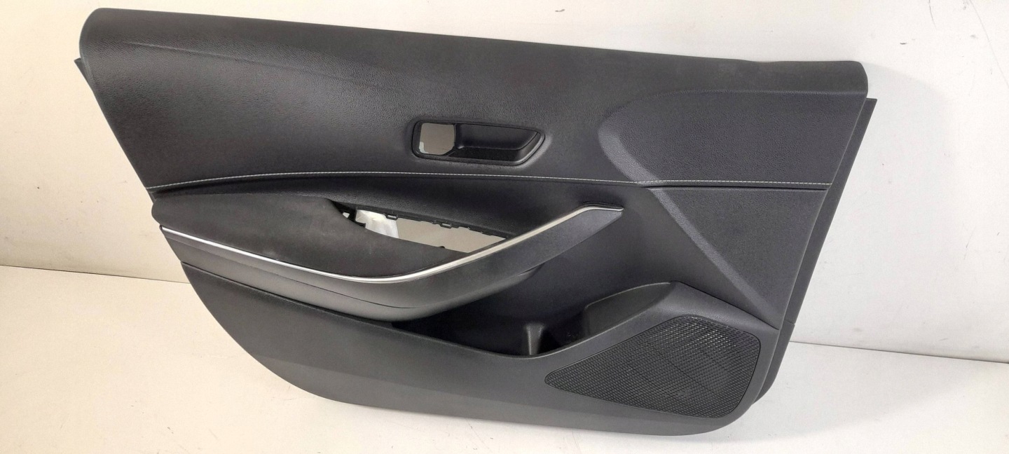 Toyota Corolla E21 2019-2021r side door front left 6761202860 (ET262)