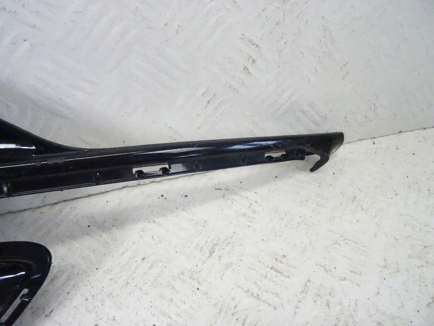 grid of a bumper front front right FORD KUGA MK3 ST-LINE LV4B-17K946-S
