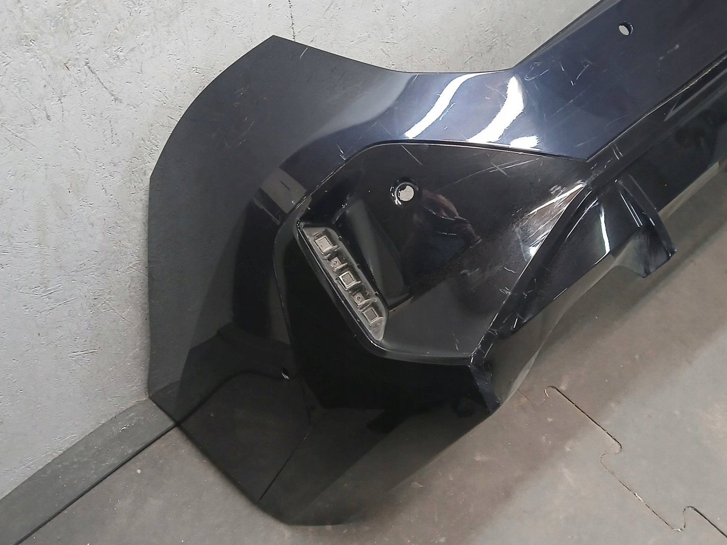 bumper rear part BMW 5 V G61 M PAKIET