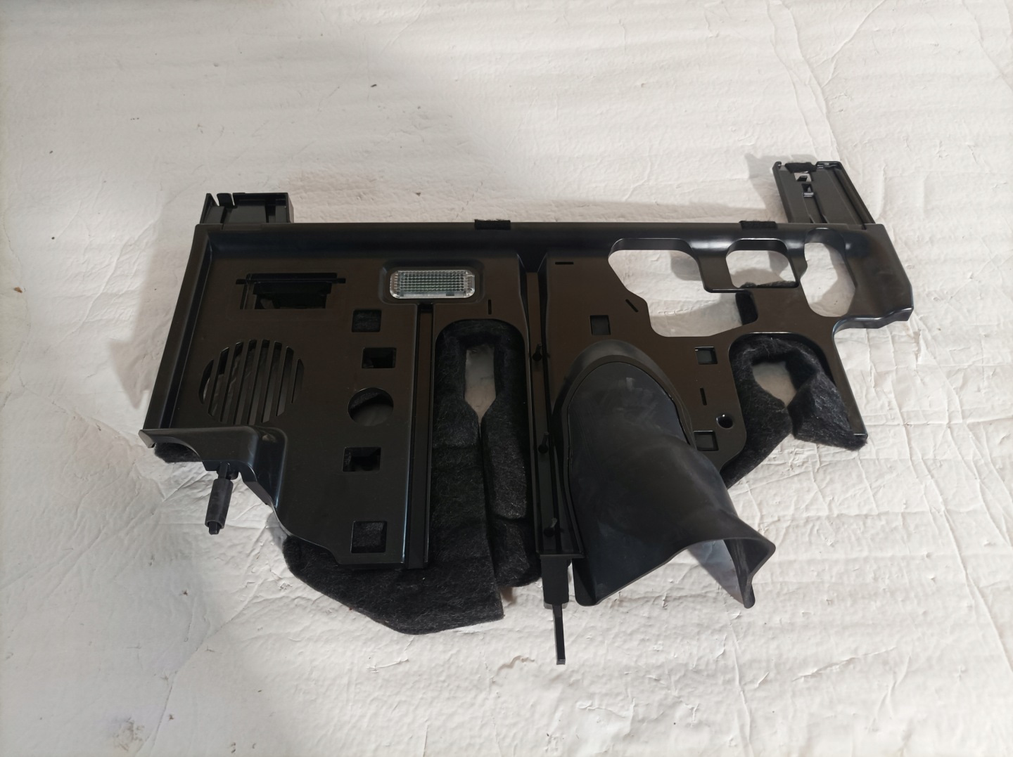 AUDI A4 B9 Blende Abdeckung unter DESKE 8W1863083E