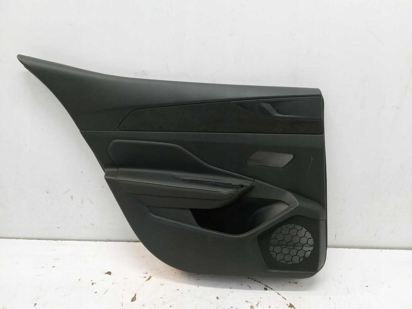 Peugeot 408 GT P54 upholstery side door left rear part