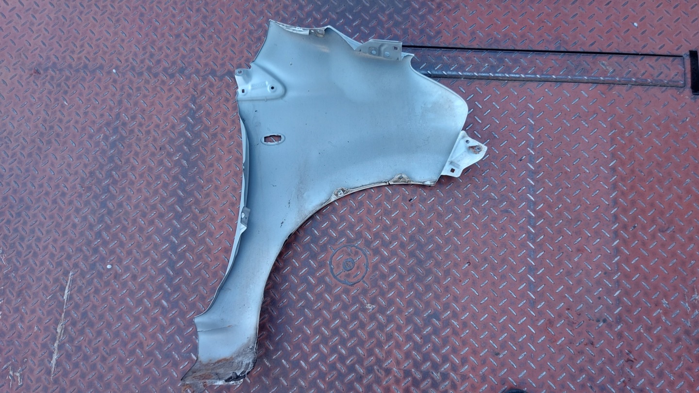 fender left front TOYOTA AYGO and 05-14