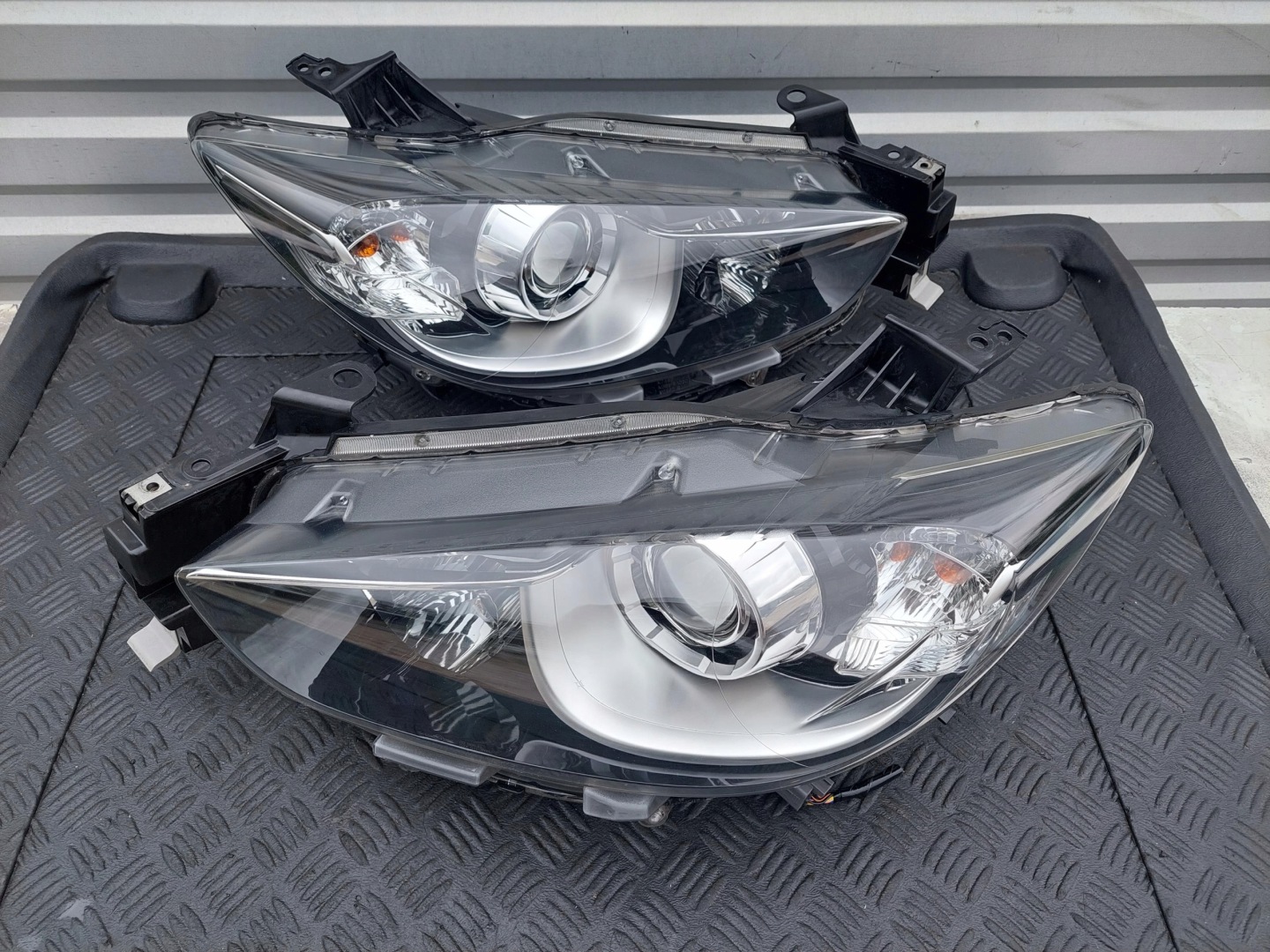 light front right front right XENON EU KPL KD7851030F MAZDA CX-5 CX5 KE