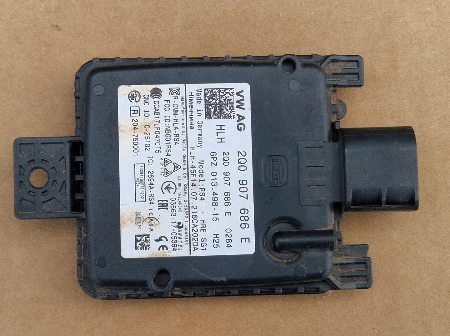 RADAR ASYSTENT stěny VW SKODA AUDI 2Q0907686E ORYG