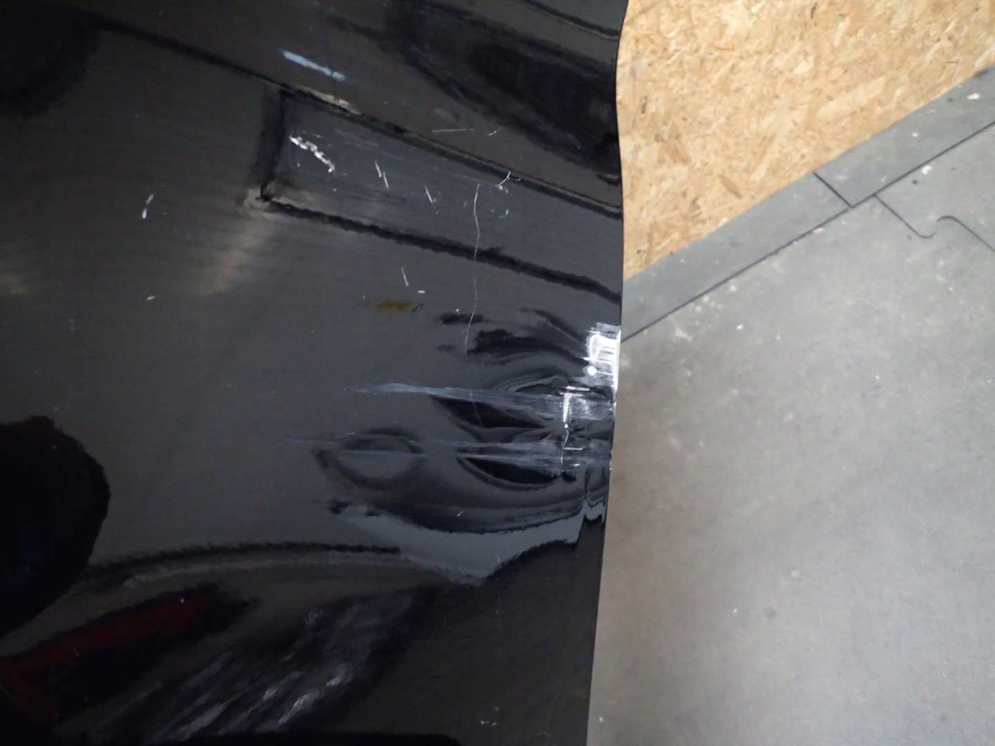 fender front left MERCEDES GLC W253