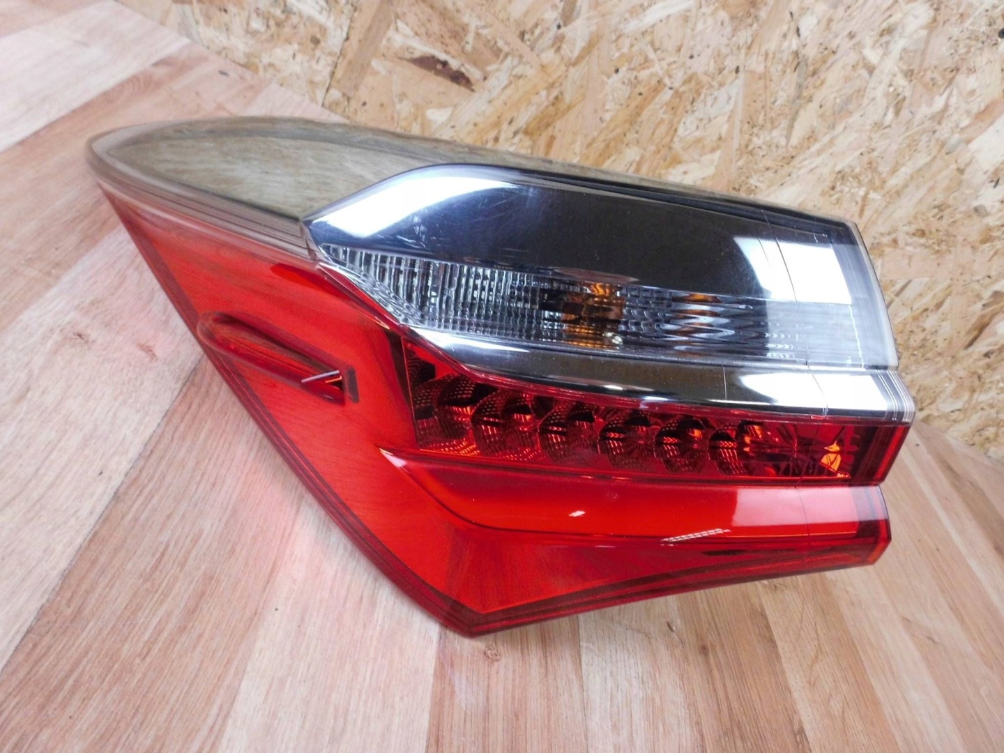 Toyota Corolla E16 2016-2018 LIFT sedan light left rear part rear left