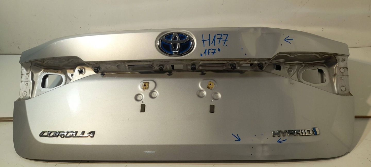 Toyota Corolla E210 E21 sedan rear trunk door boot (H177)