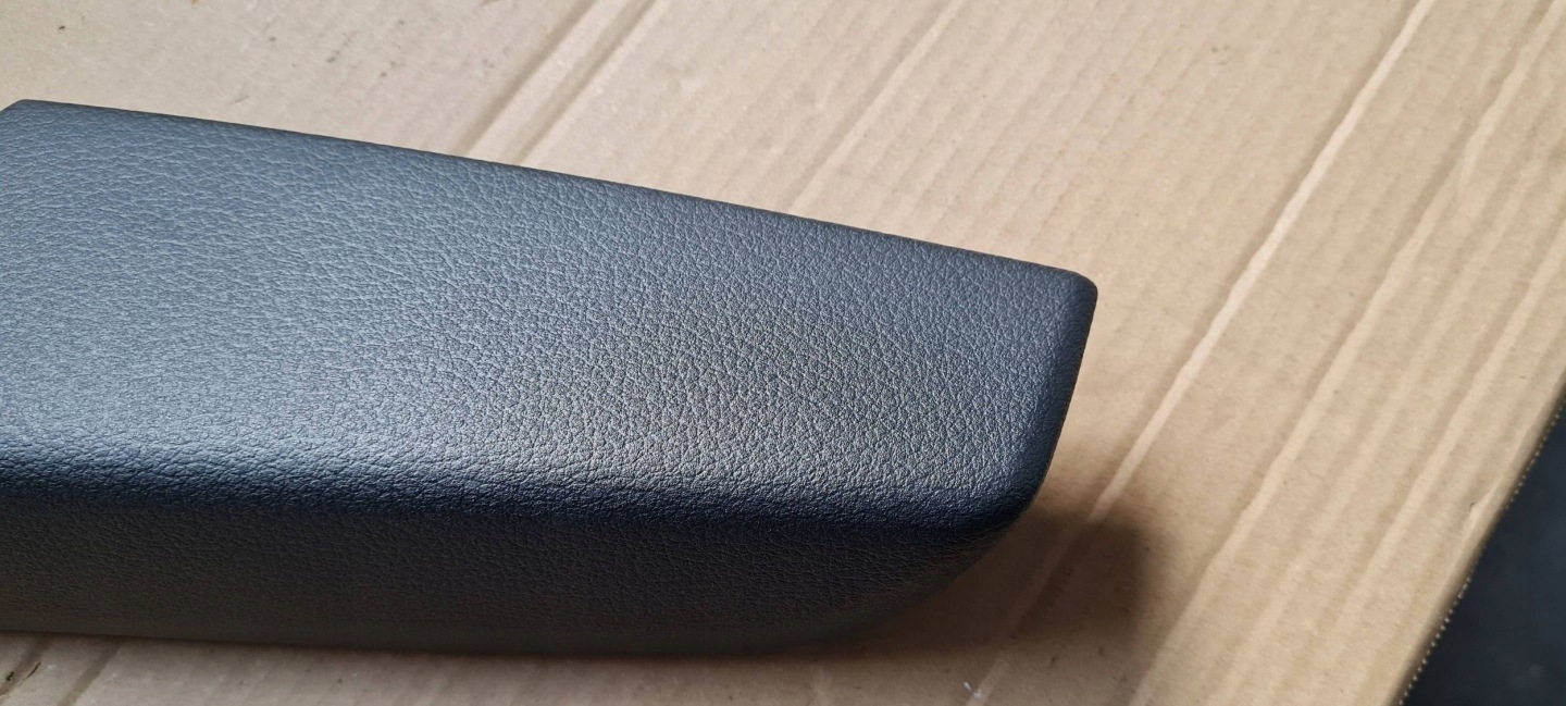 A6 C8 4K side armrest door right front upholstery 4K0867174