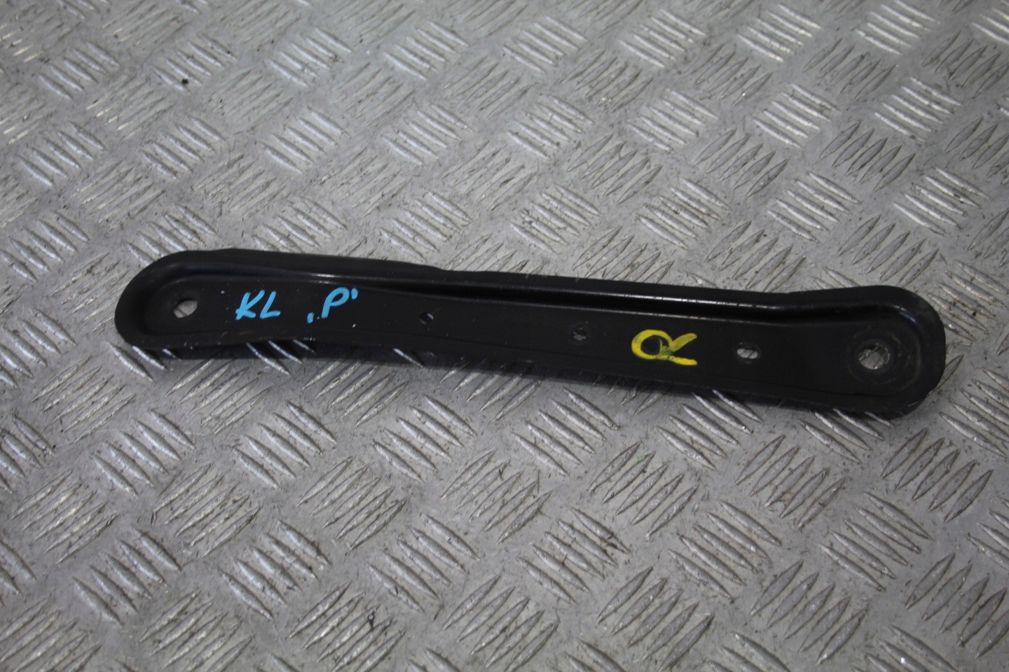 holder sider bracket right JEEP CHEROKEE KL