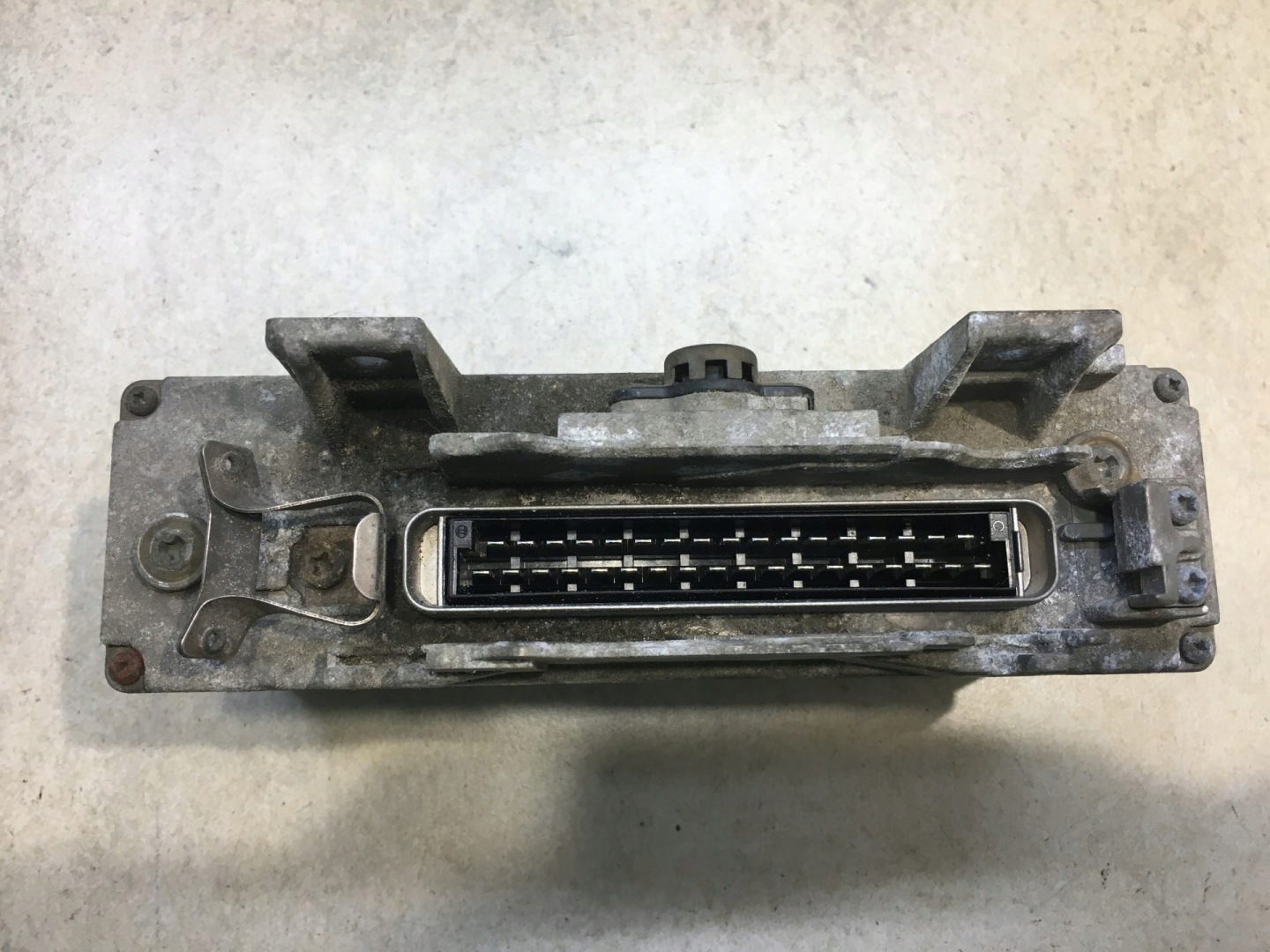 module ABS W124 2.3 00055452132 0265101018