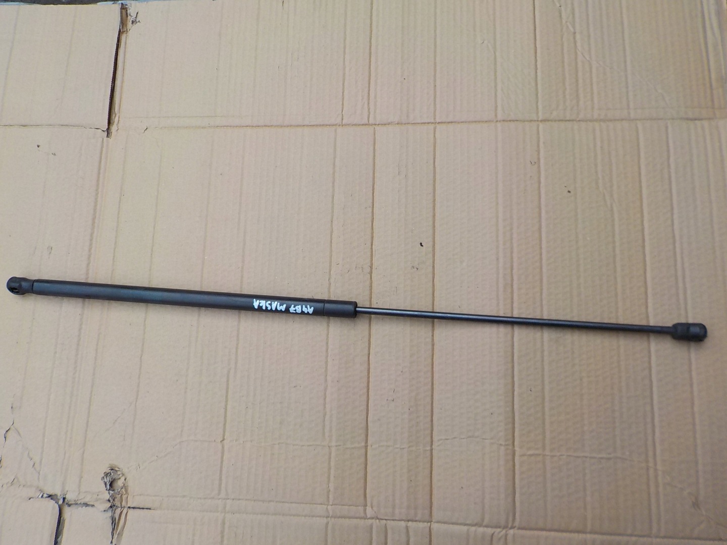 damper bonnets audi a4 b7 2006r