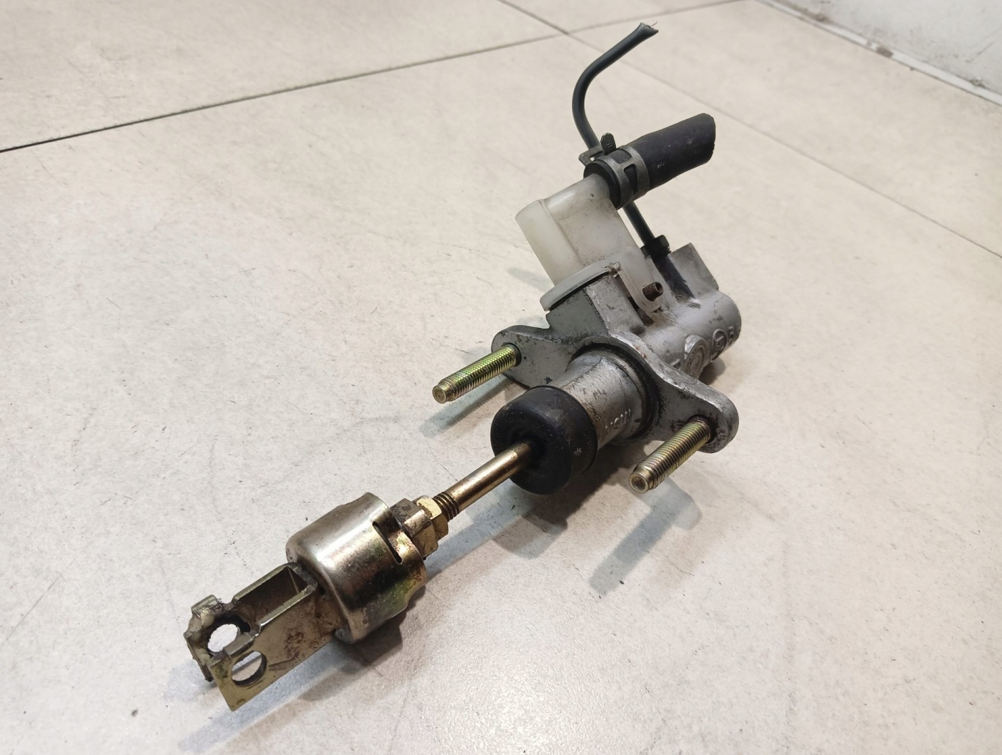 pumpa spojky TOYOTA CAMRY V 2.4