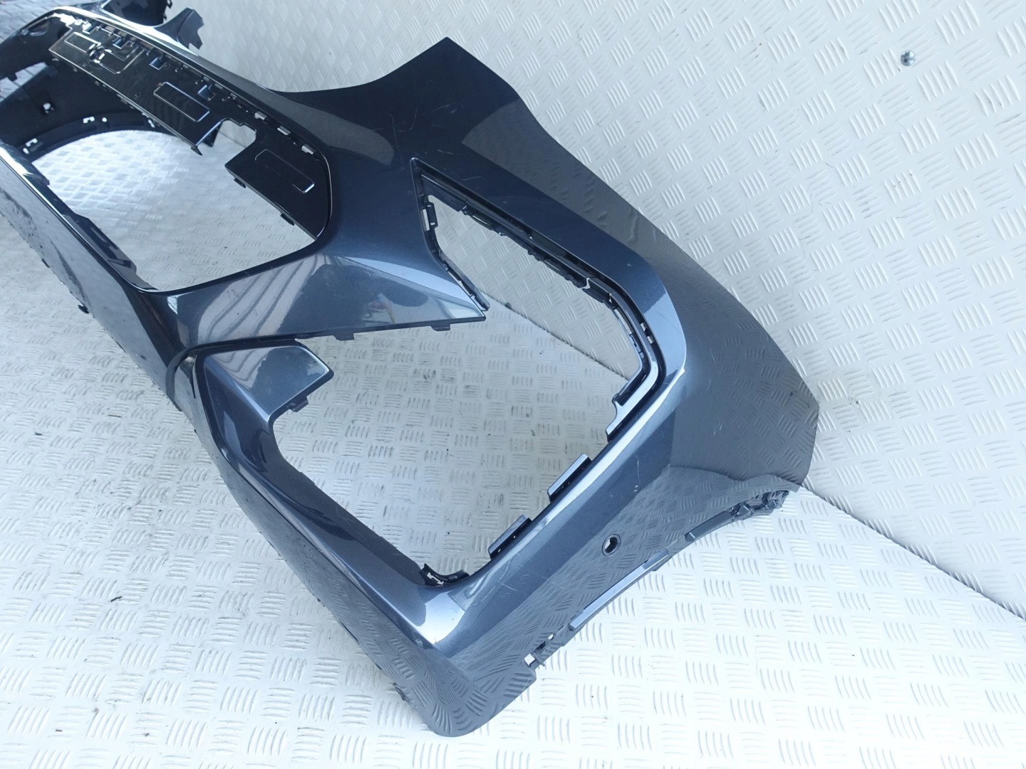 BMW X7 G07 m-packet bumper front *PDC*