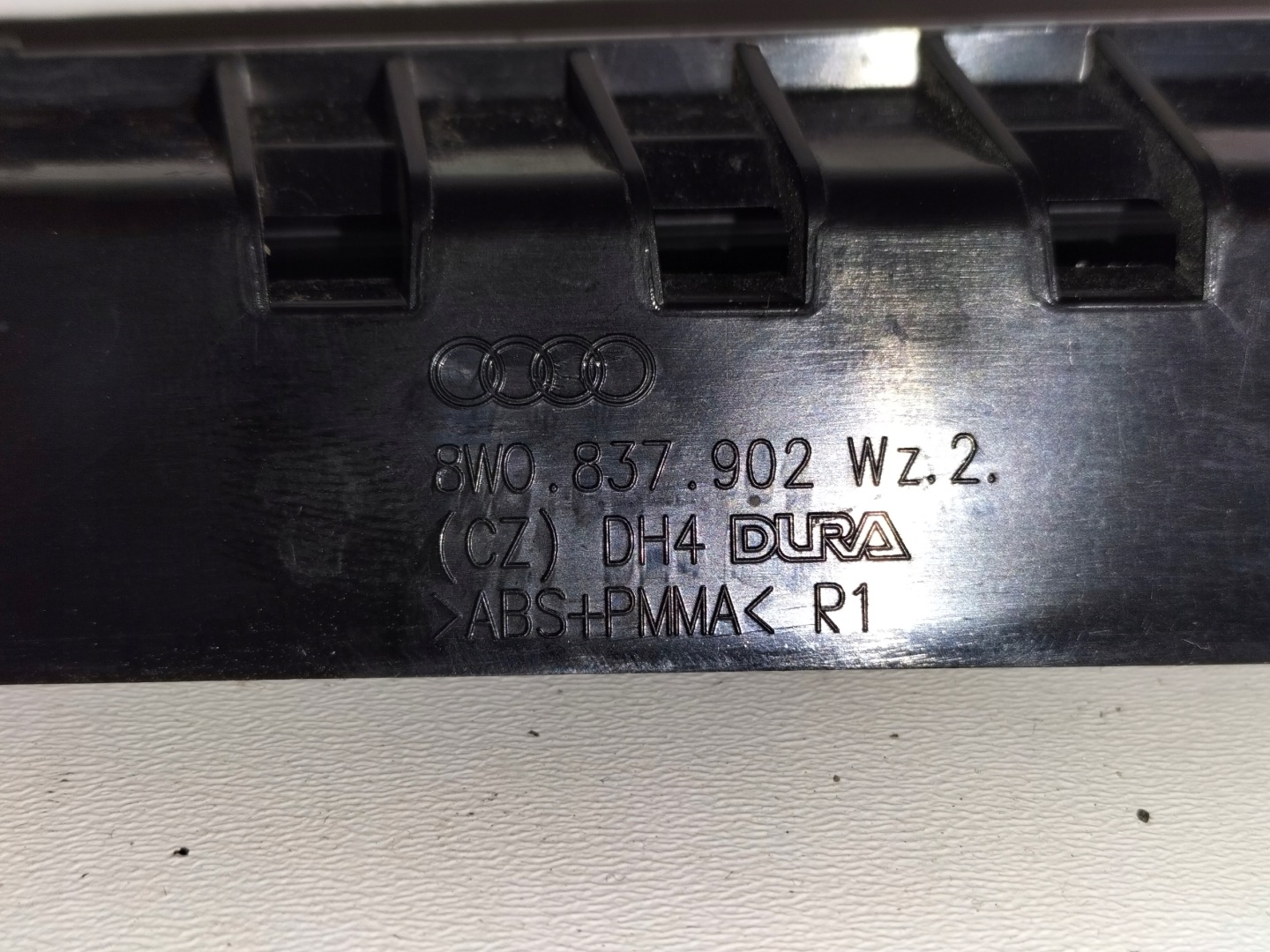 moulding pillar trim door front right AUDI A4 B9 15