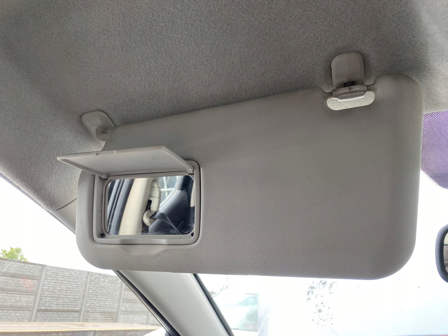 cover PRZECIWSLONECZNA visor left driver´s Mazda 2 II 08-15