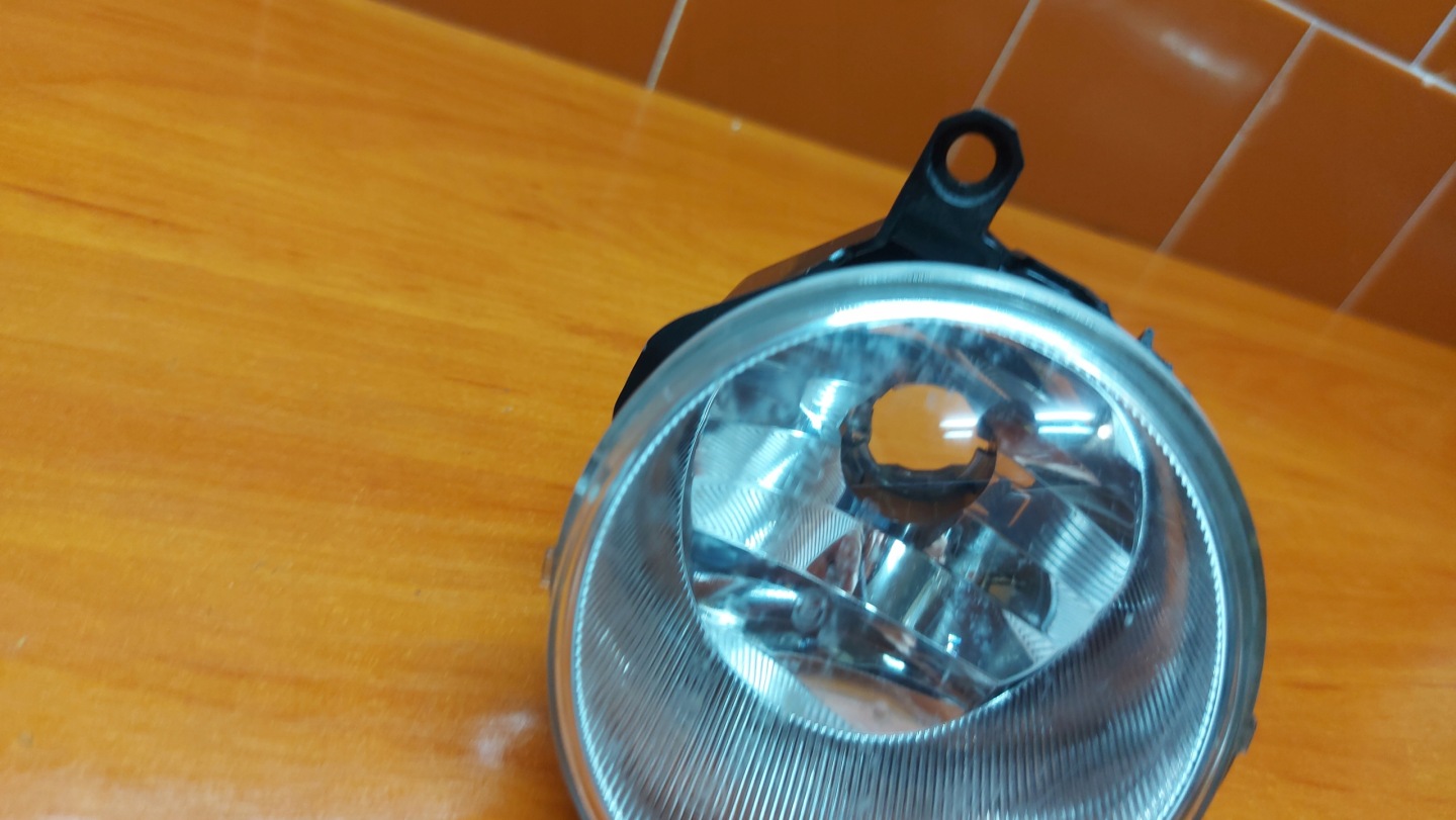 fog light left front TOYOTA RAV4 V 18- PRIUS