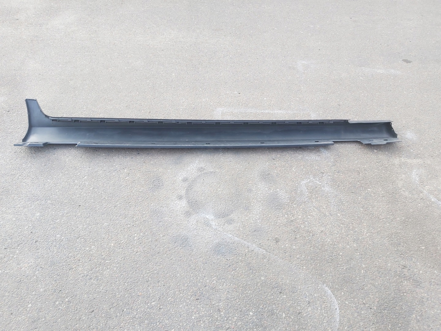 moulding threshold left threshold left 2186900340 755 MERCEDES CLS W218 AMG