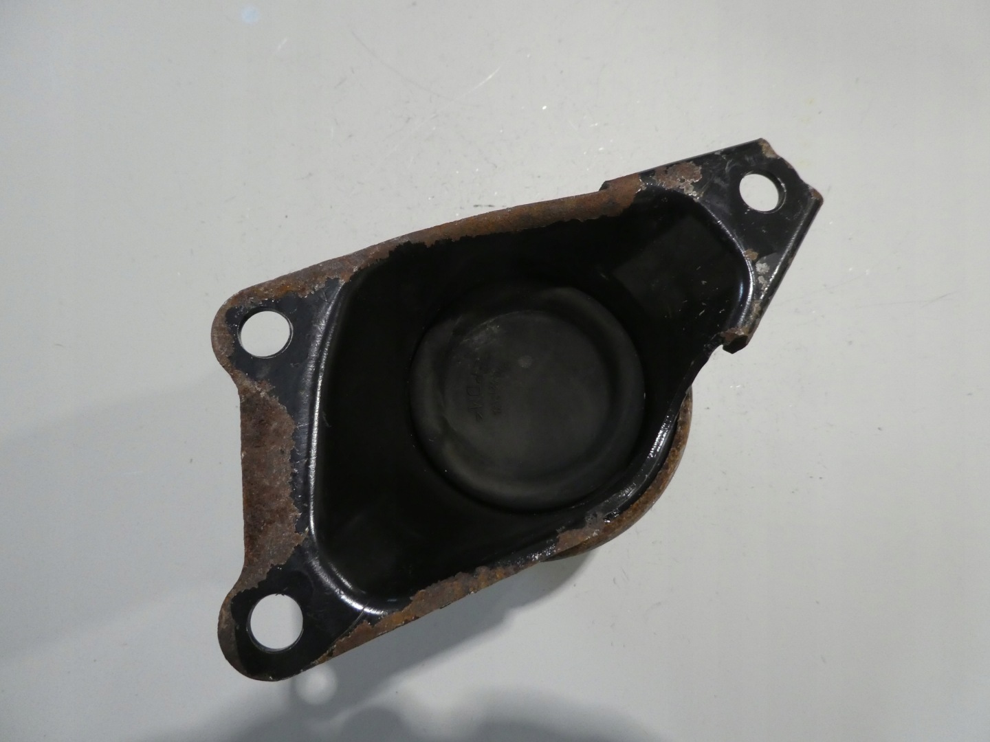 engine mount VW T5 LIFT 2.0 TDI 7E0199256J