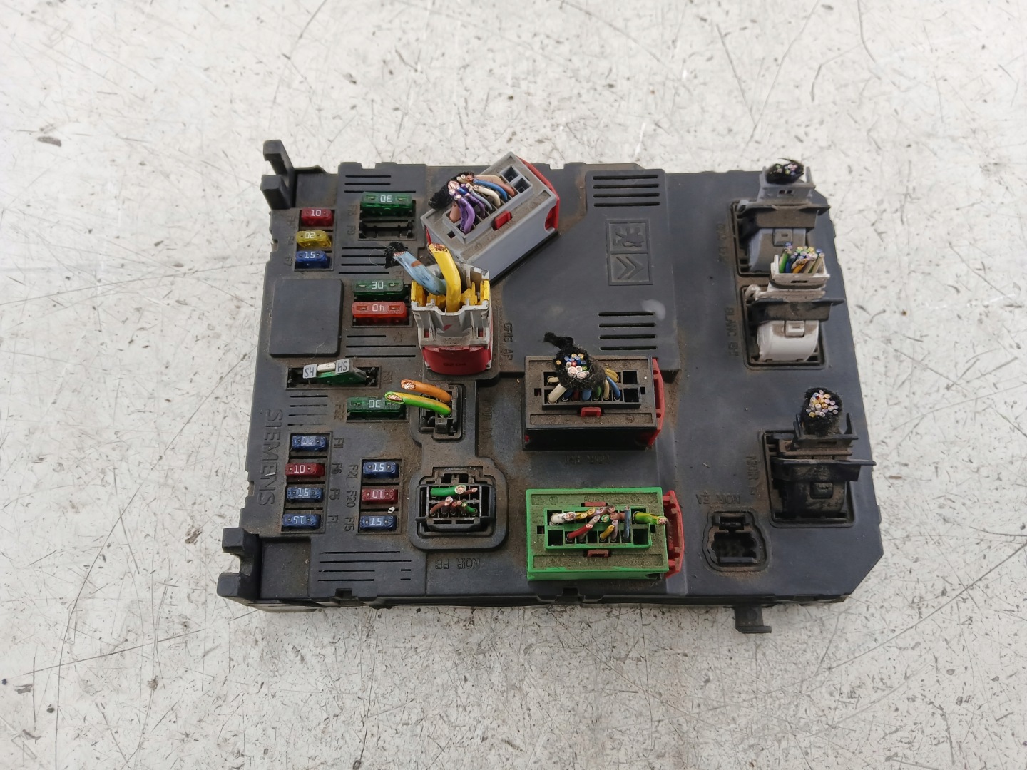 RENAULT SCENIC e CENTRALINA FUSIBILI 7703297786J