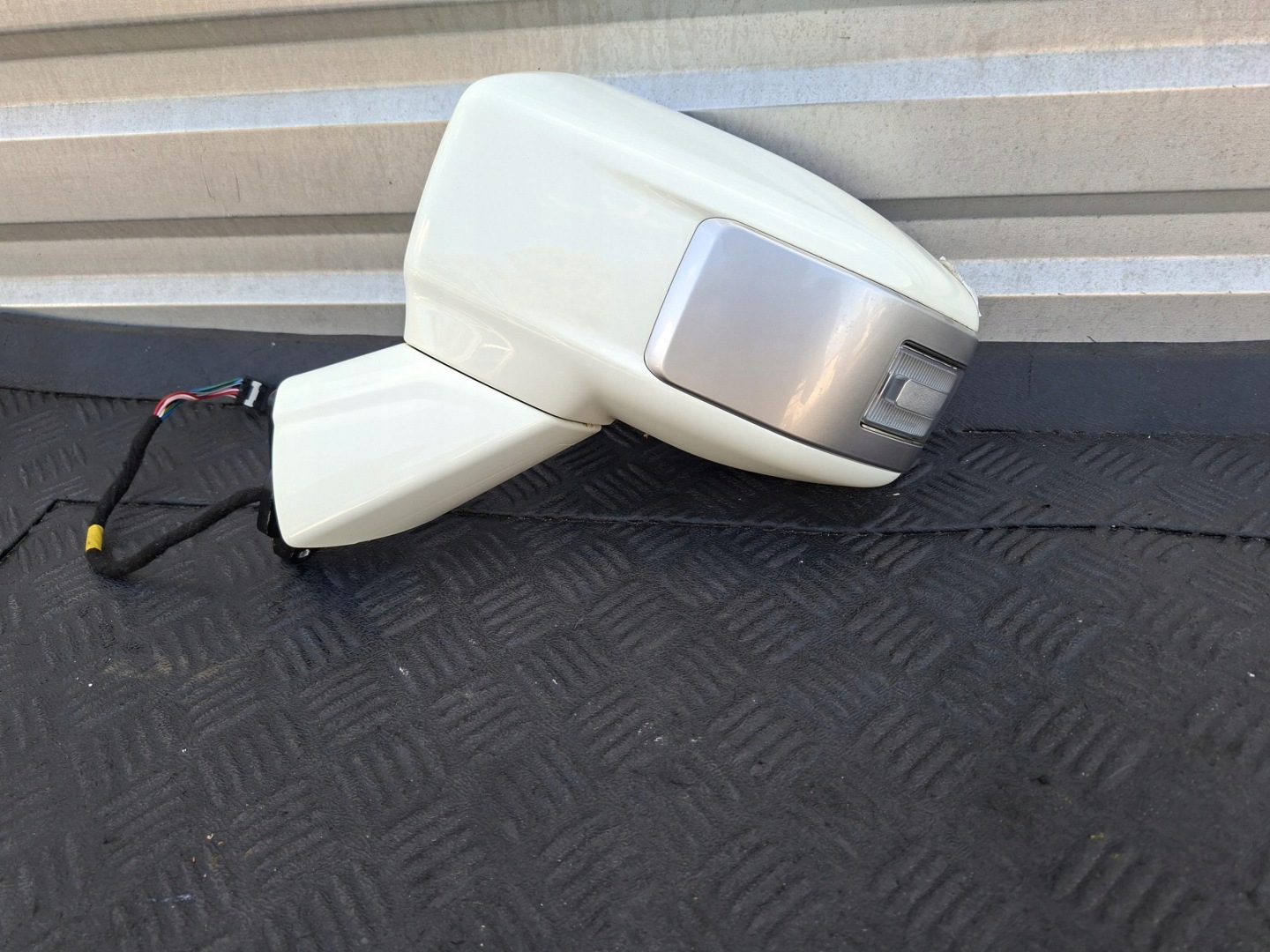 mirror left 11 PIN complete SSANGYONG KGM TORRES EVX WAA