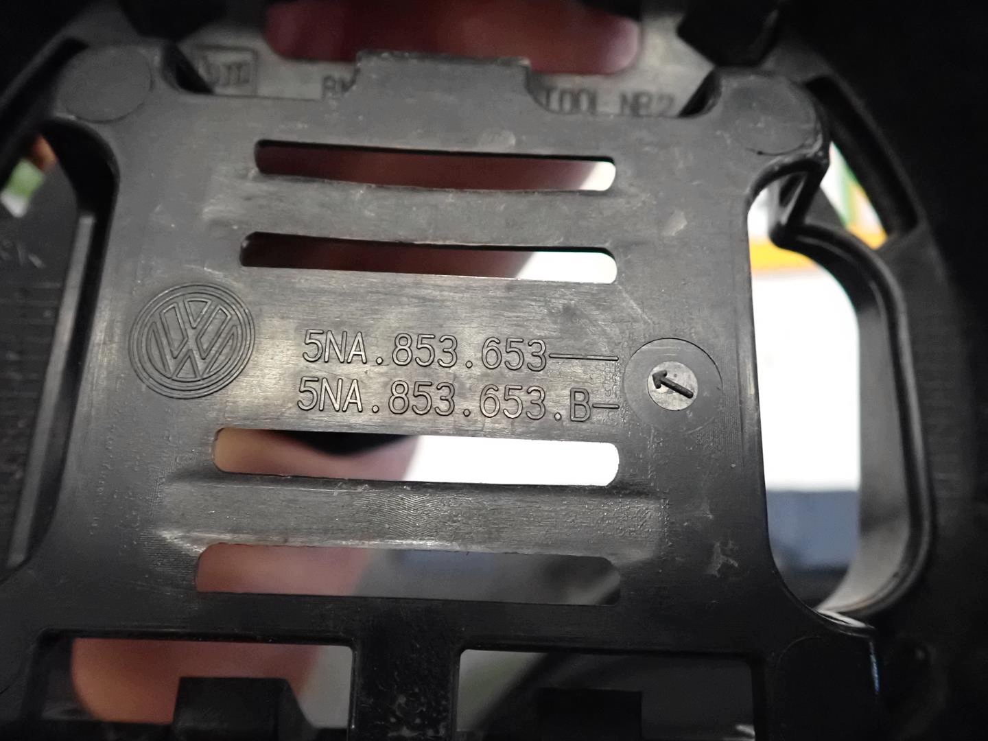Grill VW TIGUAN 2015- 5NA853653