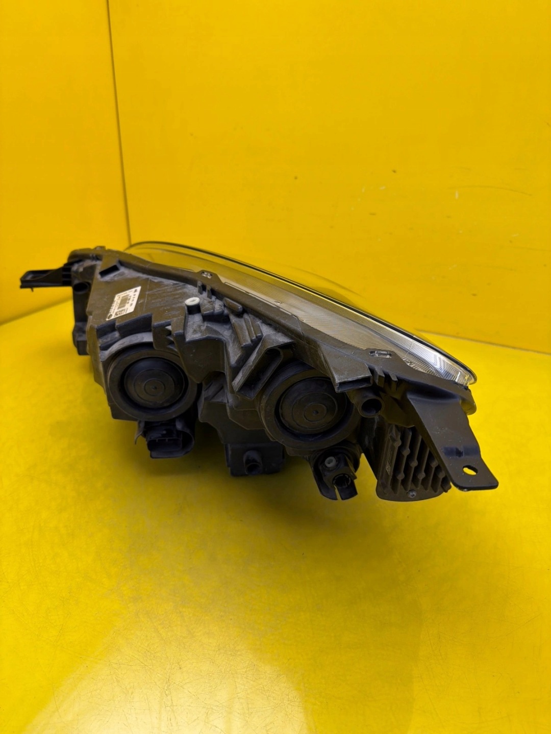 light right Ford Kuga MK3 lens LV4B-13W029-AG