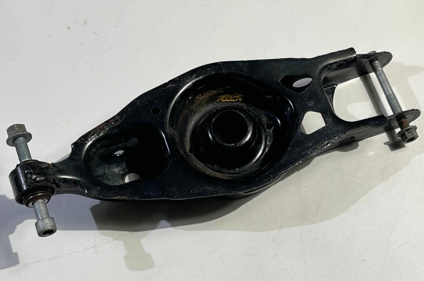 arm rear lower right left Dodge Charger Challenger 6.2 6.4 SRT 2015+