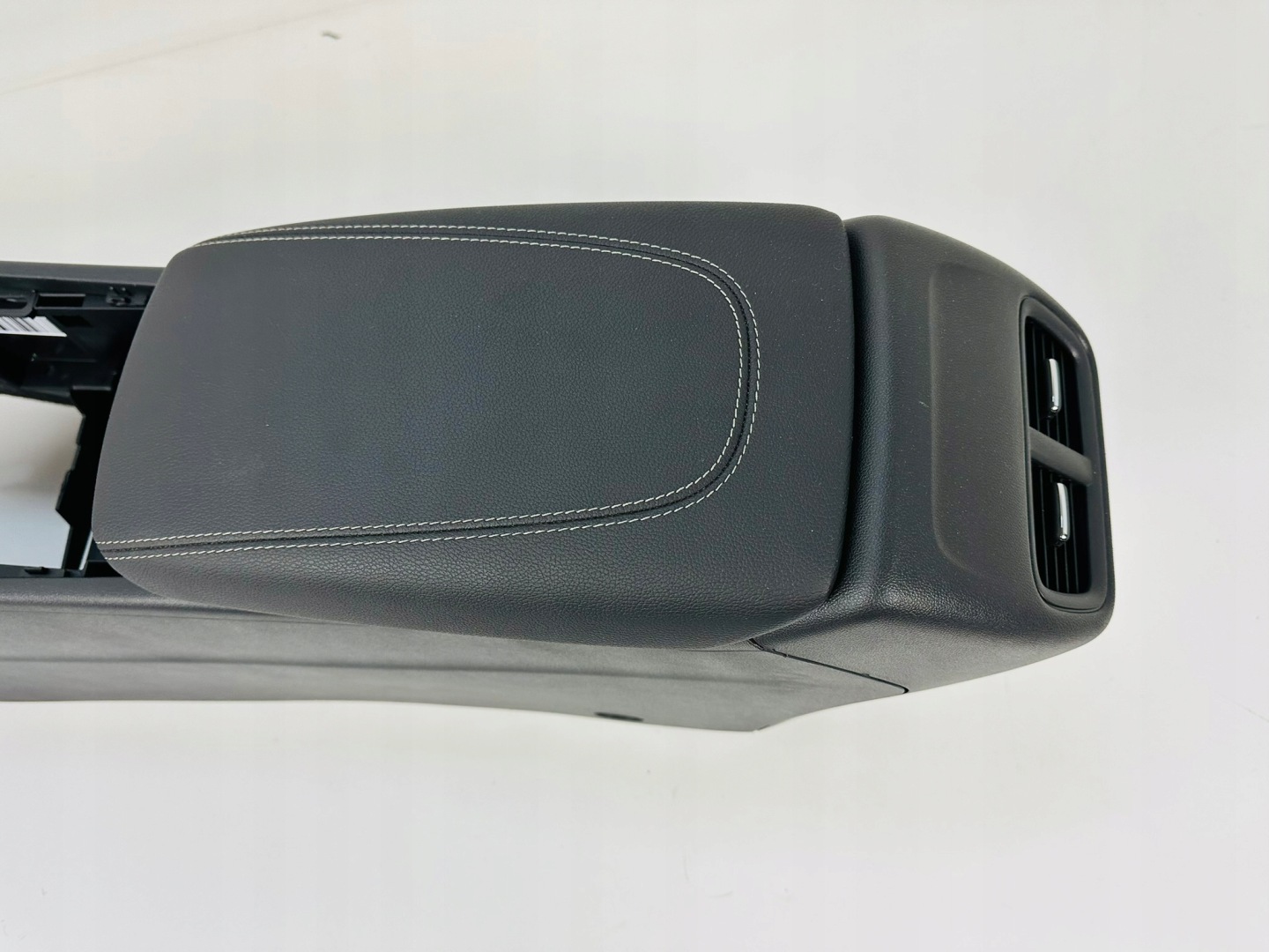 OPEL INSIGNIA B TUNEL central armrest leather